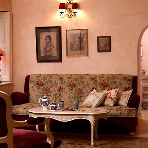 Amaryllis Boutique Guest House